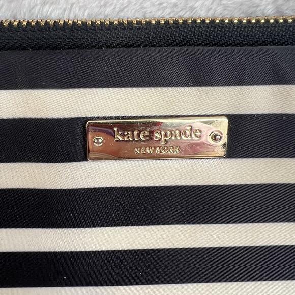 KATE SPADE New York Black & White Stripe Padded iPad MacBook Tablet Zip Case - Picture 4 of 11